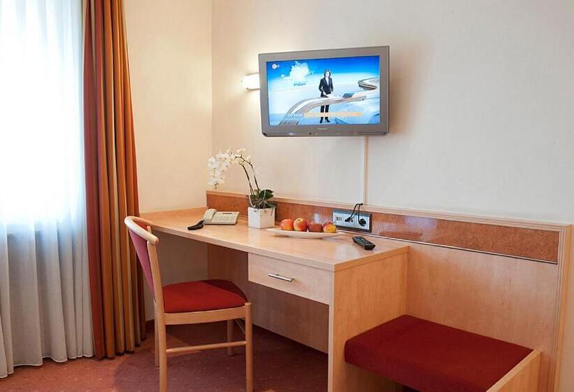 Номер Стандарт, Garni Hotel Schumacher