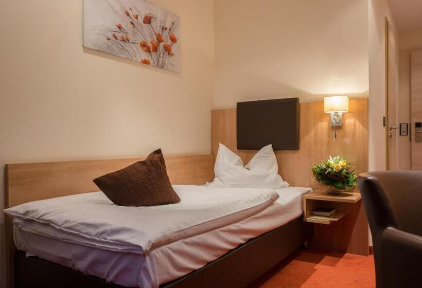 חדר סטנדרט יחיד, Garni Hotel Schumacher