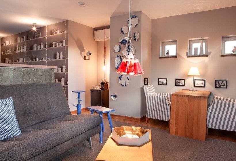스탠다드 스튜디오, Romantikhotel Rebstock Art & Design