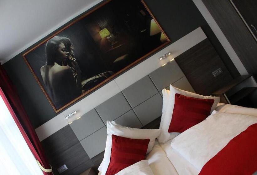 Номер Стандарт Вид на Реку, Rheinhotel Lilie