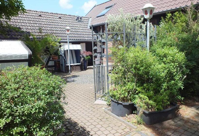 Студия Стандарт, Pension Riverside In Leverkusen Hitdorf Am Rhein   Zentral An Der A1 Und 59