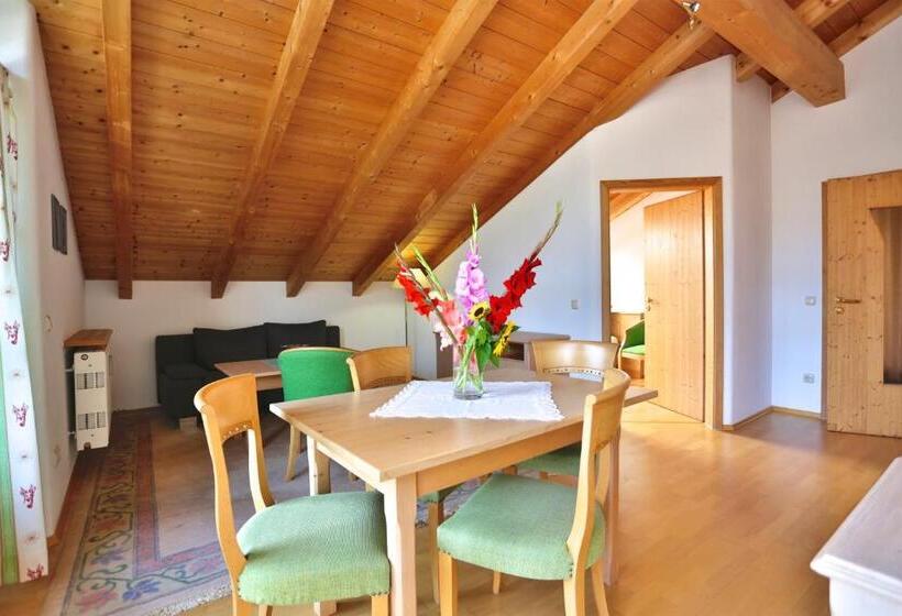 Номер Deluxe, Salzburger Hof