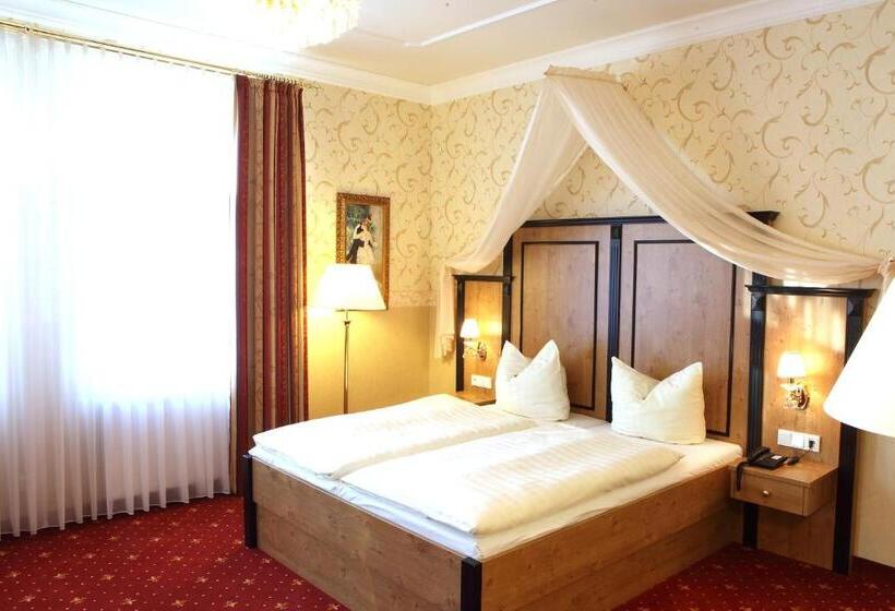 Люкс Повышенной Комфортности, Alte Landratsvilla Hotel Bender