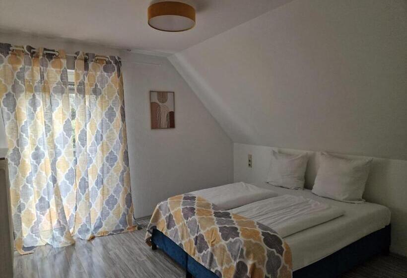 带2个卧室的公寓, Engelskirchen