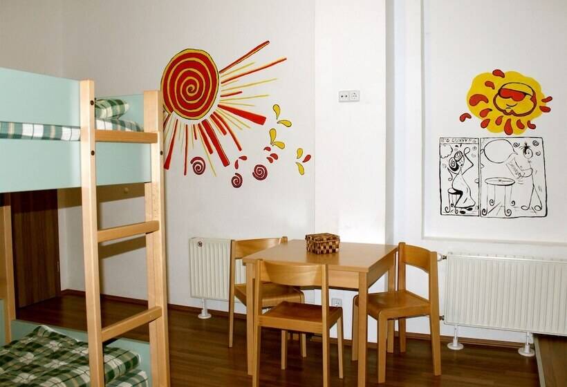 سرير فى غرفة مشتركه, Sleepy Lion Hostel & Apartments Leipzig