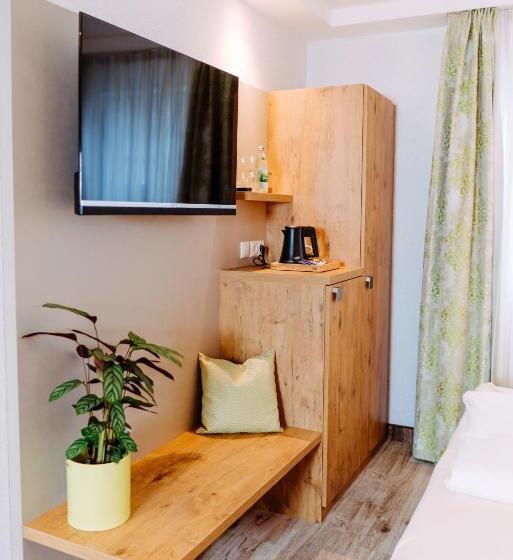 컴포트 룸, Garni Hotel Goldenes Lamm