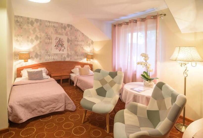Трехместный Номер Deluxe, Centrum Ulan Spa