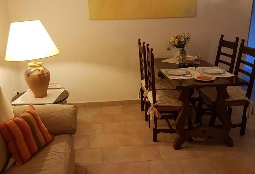 Люкс, Finca Can Estades
