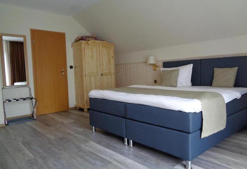 Quarto Estandar com Sacada, Garni Eichhornkobel