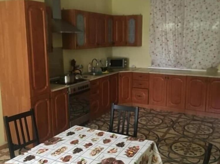 اتاق خانوادگی, Adrada Palace Guest House