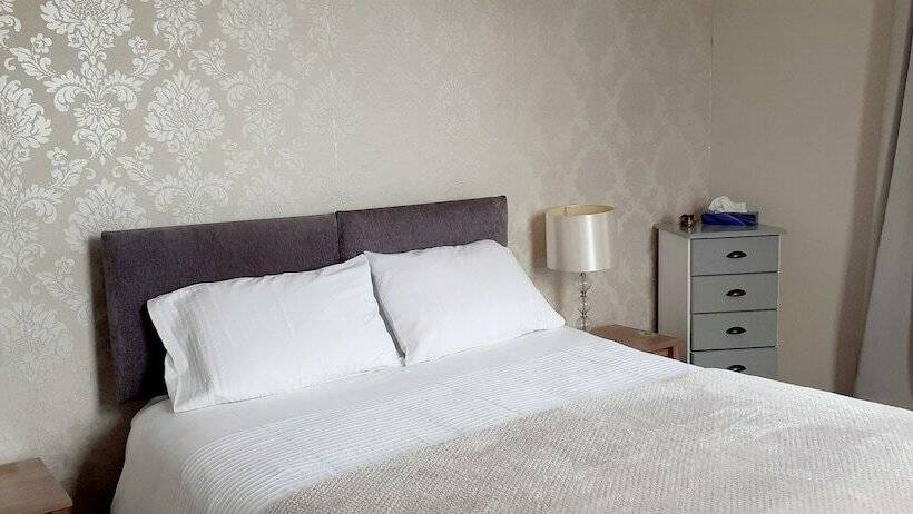 Номер Комфорт, Queens Rooms