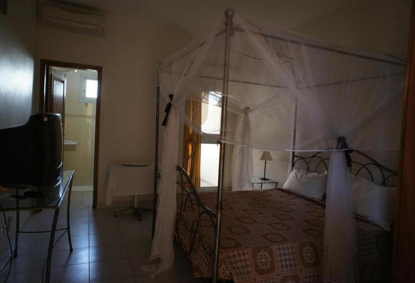 اتاق استاندارد با بالکن, Villa Rosa