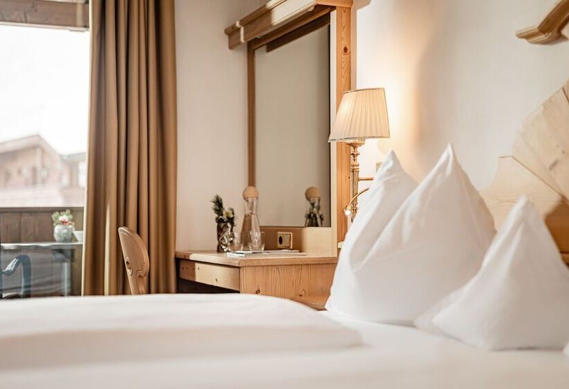 Люкс Повышенной Комфортности, Romantik & Family Hotel Gardenias