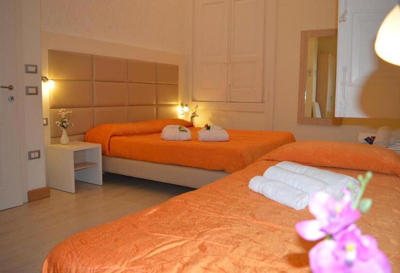 Номер Стандарт Трехместный, Villa Vittoria Tropea B&b