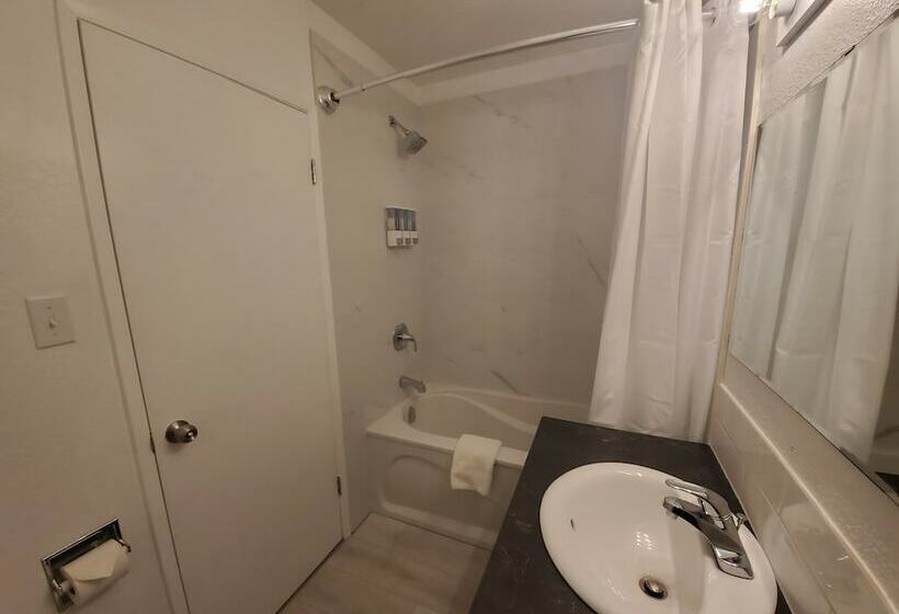 Family Suite, Celadon Lodge