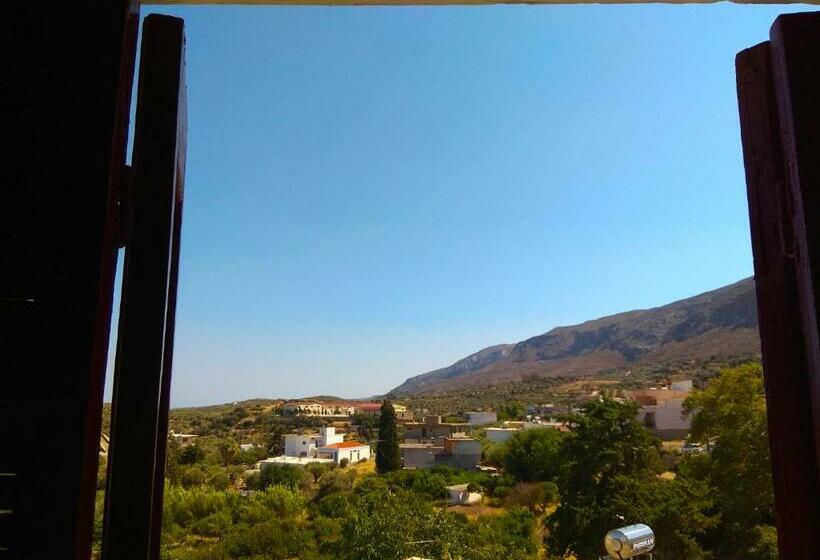 Студия Стандарт, Zakros Rooms Restaurant