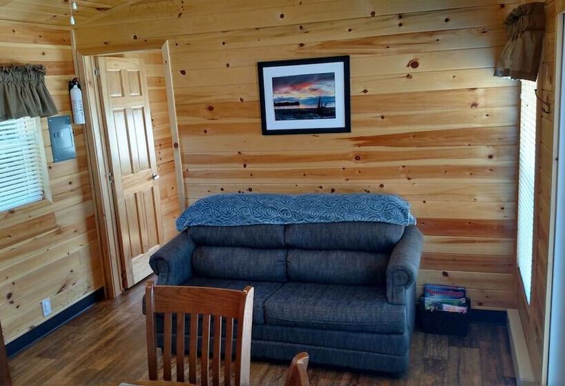 Апартаменты Deluxe 2 Спальни, Crescent Beach And Rv Park