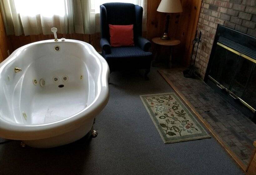 Дом 2 Спальни, Captain S Cottage