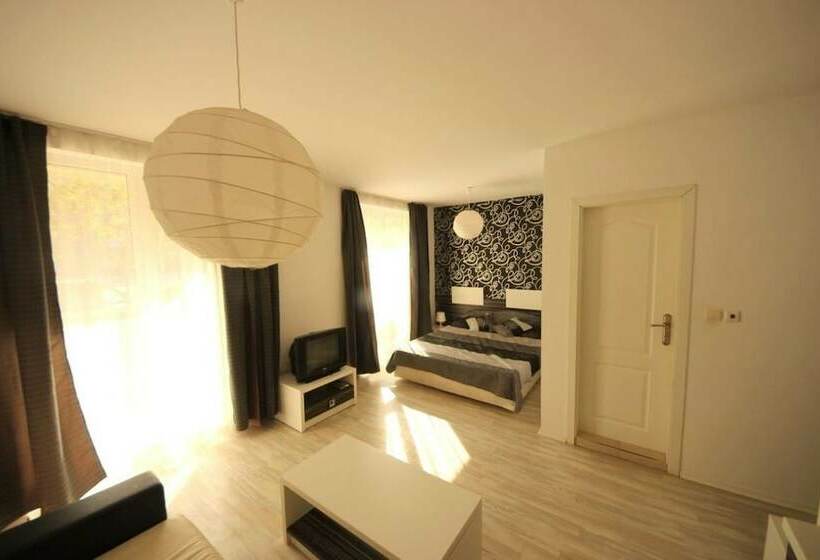 إستوديو قياسى, Boutique Suites Rainbow 4
