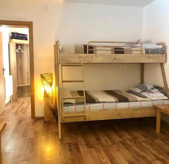 بانگلوی استاندارد, Plitvice Rooms Family Glumac