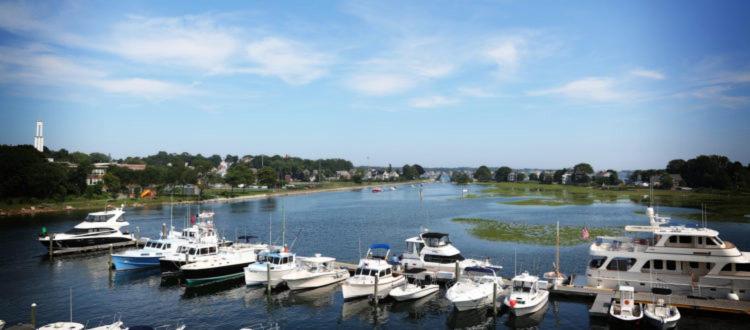Номер Стандарт Вид на Море с Балконом, The Hotel At Cape Ann Marina