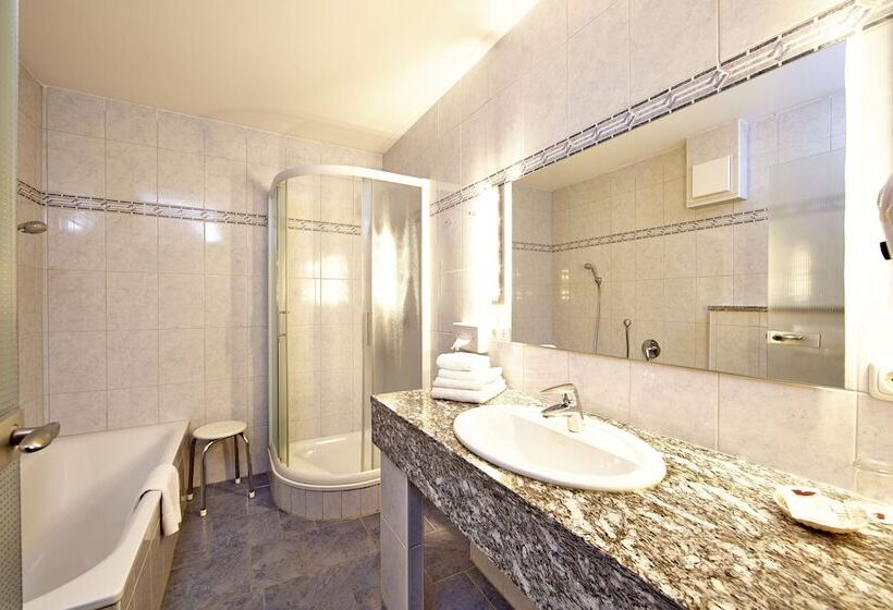 Номер Deluxe Вид на Горы, Alpenhotel Rieger