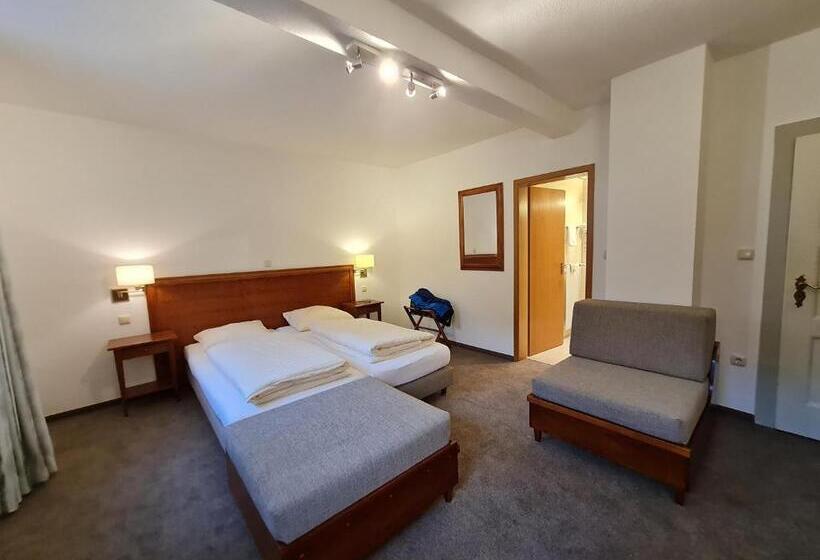 Номер Стандарт, Waldquelle   Baumhaushotel Aerzen