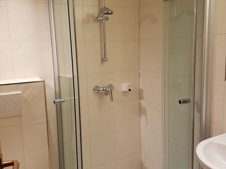 Номер Стандарт, Waldquelle   Baumhaushotel Aerzen