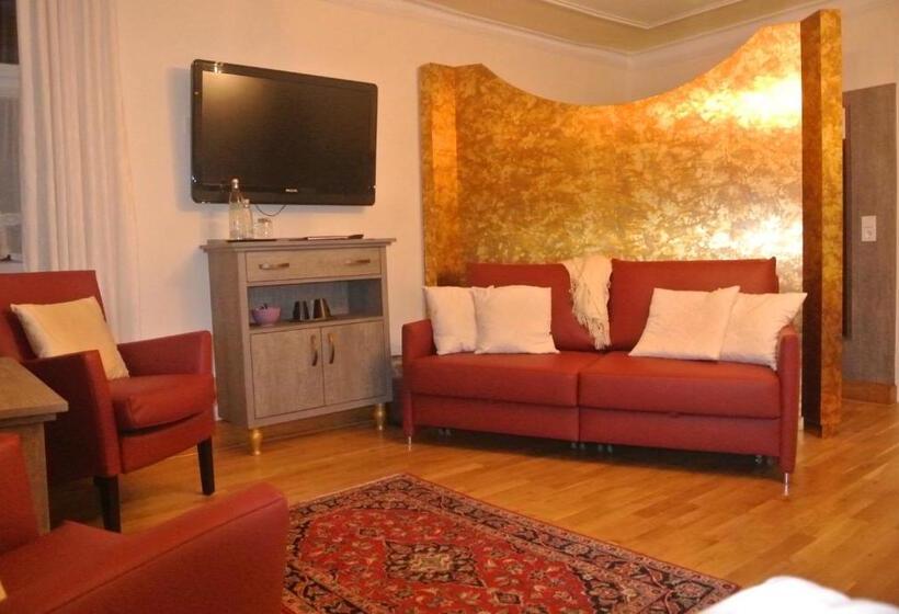 Номер Стандарт Трехместный, Restaurant Goldenes Lamm