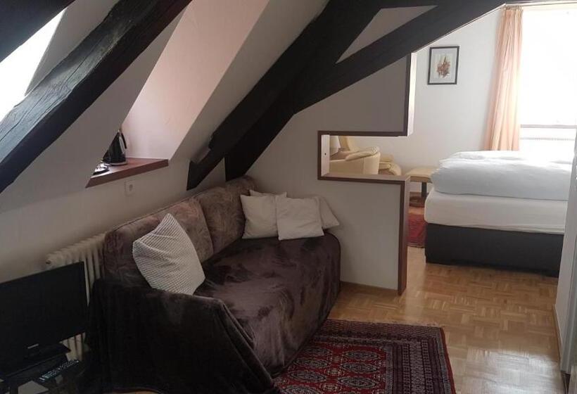 Трехместный Номер Комфорт, Restaurant Goldenes Lamm