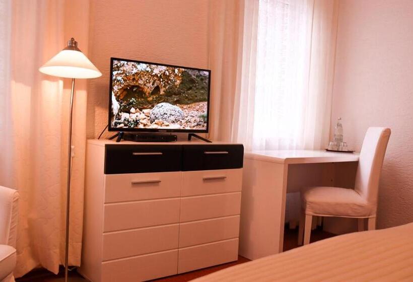 Номер Стандарт, Landhotel Restaurant Schwalbennest