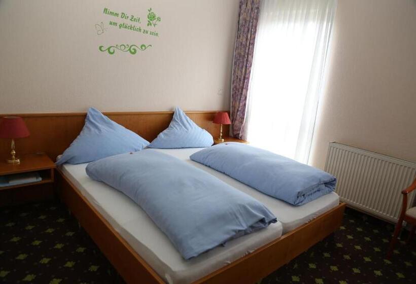 Номер Стандарт Трехместный, Taunus Residence
