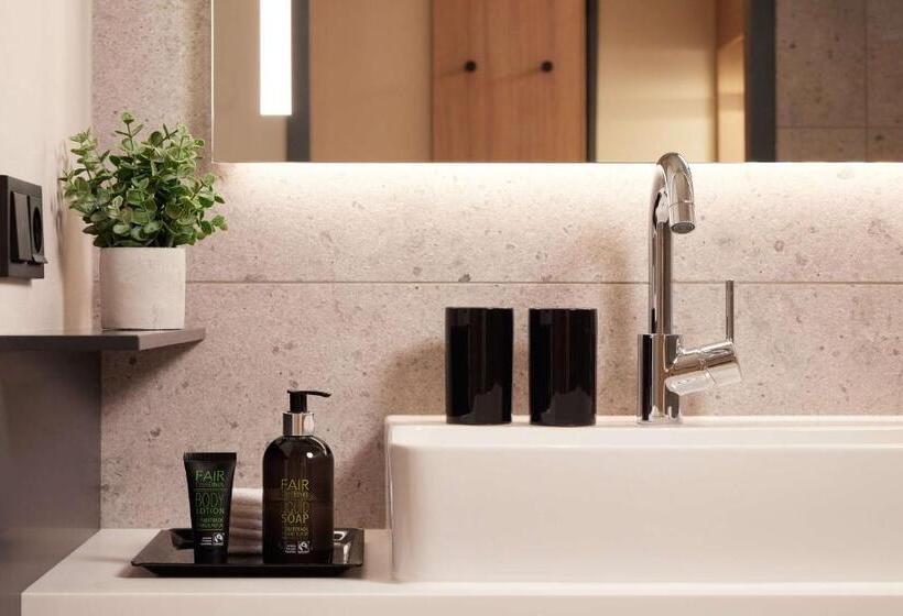 Студия Стандарт, Adina Apartment Hotel Dusseldorf