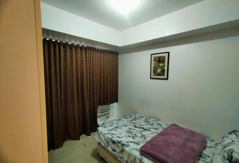 Apartamento 1 Dormitório Vista Piscina, Residences In Azure Condominium Parañaque City Metro Manila