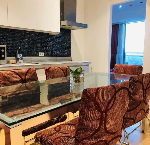 Suíte Familiar, Residences In Azure Condominium Parañaque City Metro Manila