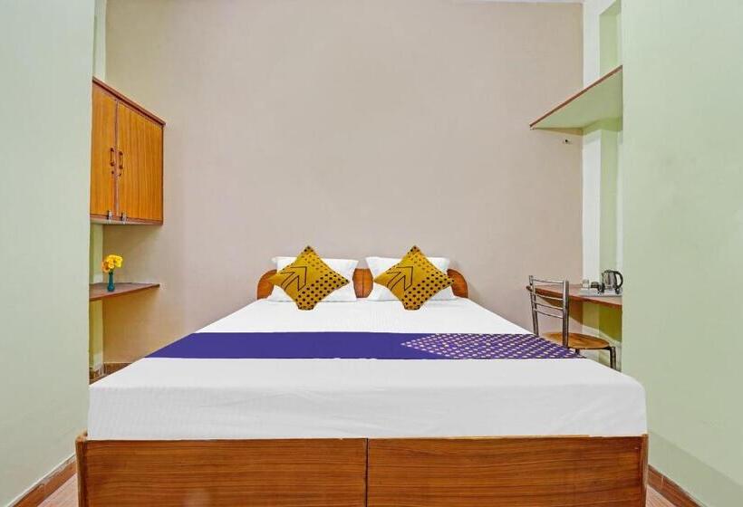 标准间, Spot On Ganpati Home Stays