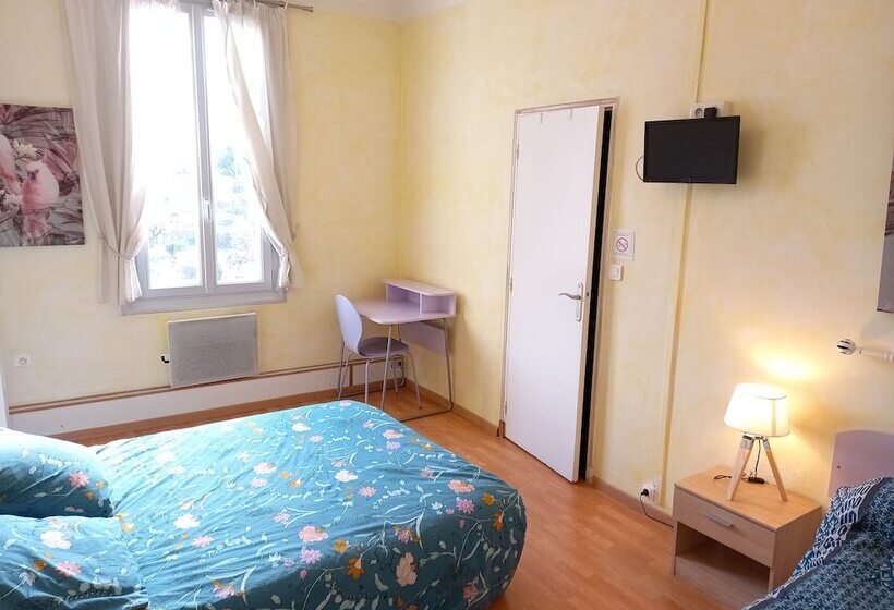 스탠다드 트리플 룸, Hôtel Le Vauban
