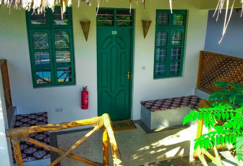 스탠다드 룸 풀장 전망, Jabali Bungalows Lodge