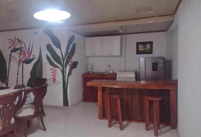 스탠다드 트리플 룸, Hostal Sueño Paraiso  Observatorio Astronómico