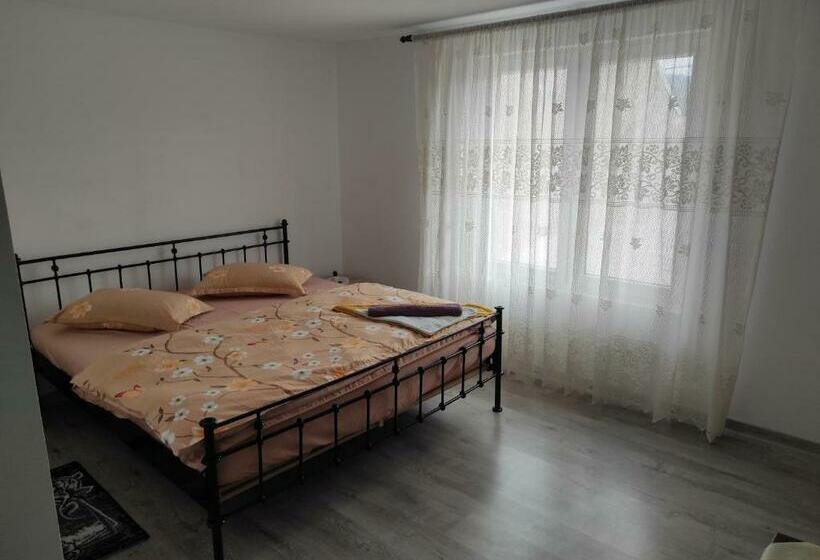 اتاق استاندارد, Casa Dugălie