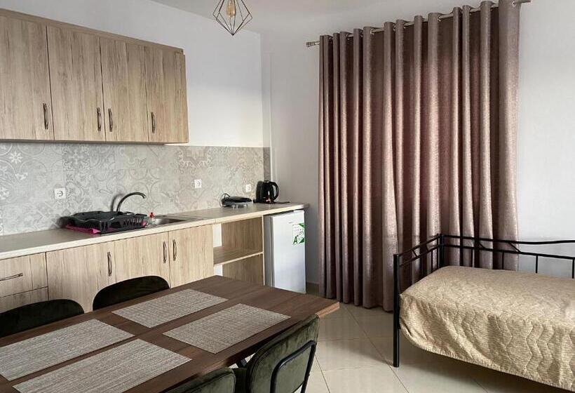 דירת חדר נוף לים, Mediterranean Apartments