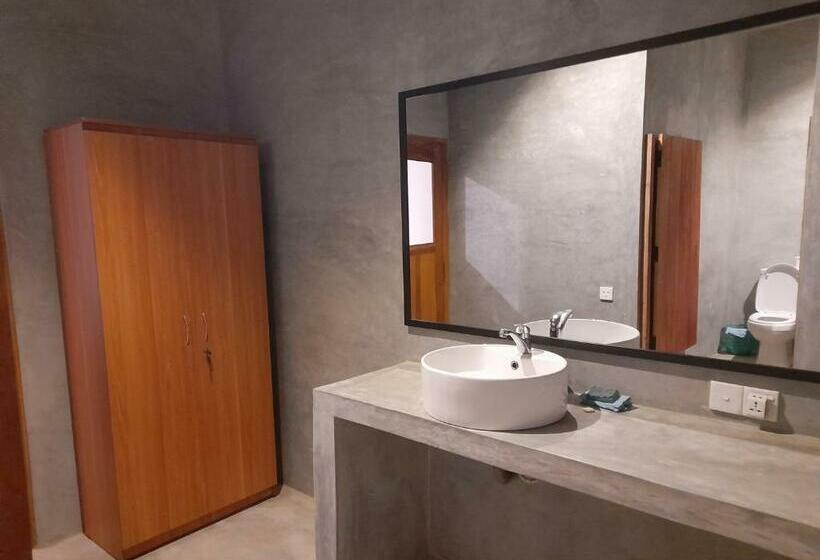 Номер Deluxe, Mealanie S House