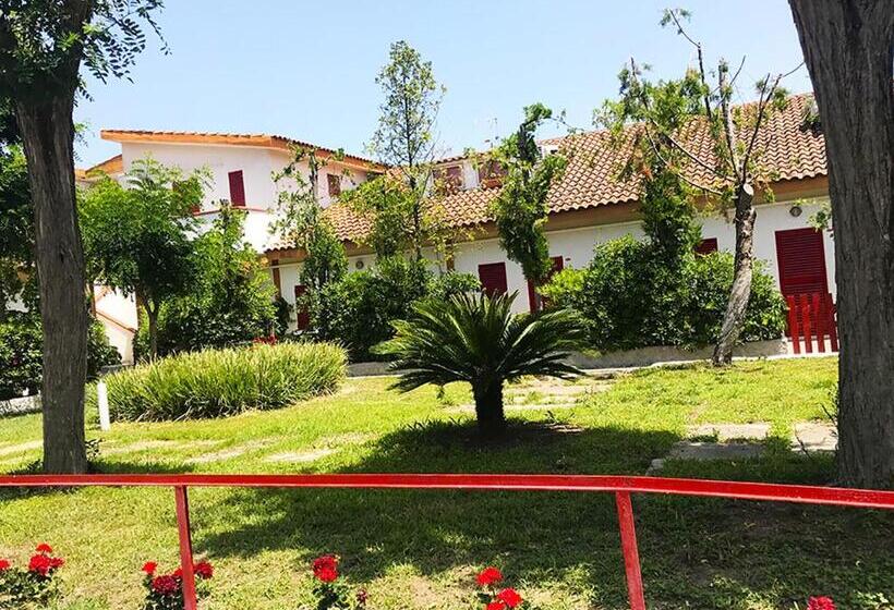 Апартаменты 1 Спальня Нижний Этаж, Residence Poseidone   Case Vacanze