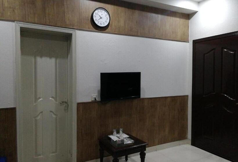 اتاق استاندارد, Quick Continental Hotel   Jail Road