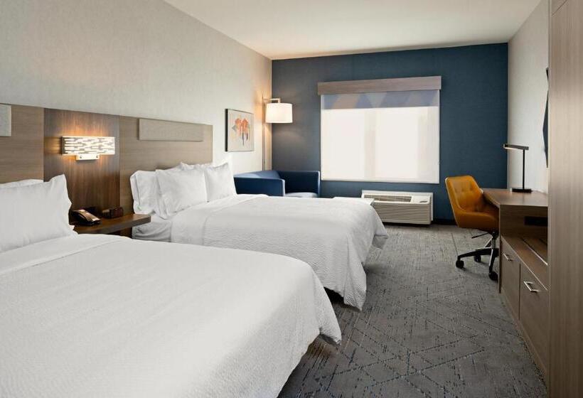 장애인을 위한 스위트, Holiday Inn Express & Suites   Hollister, An Ihg