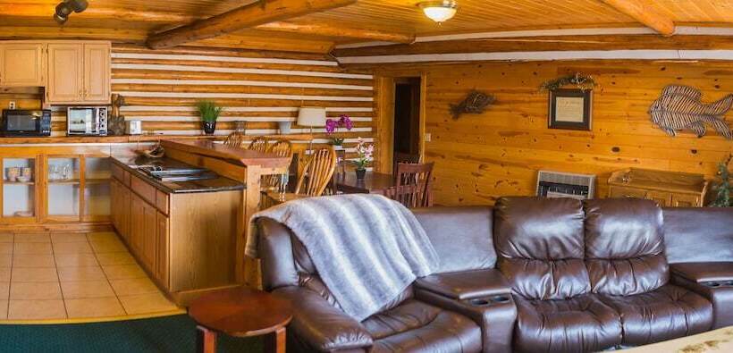 2침실 듀플렉스 아파트, Anglers Lodge