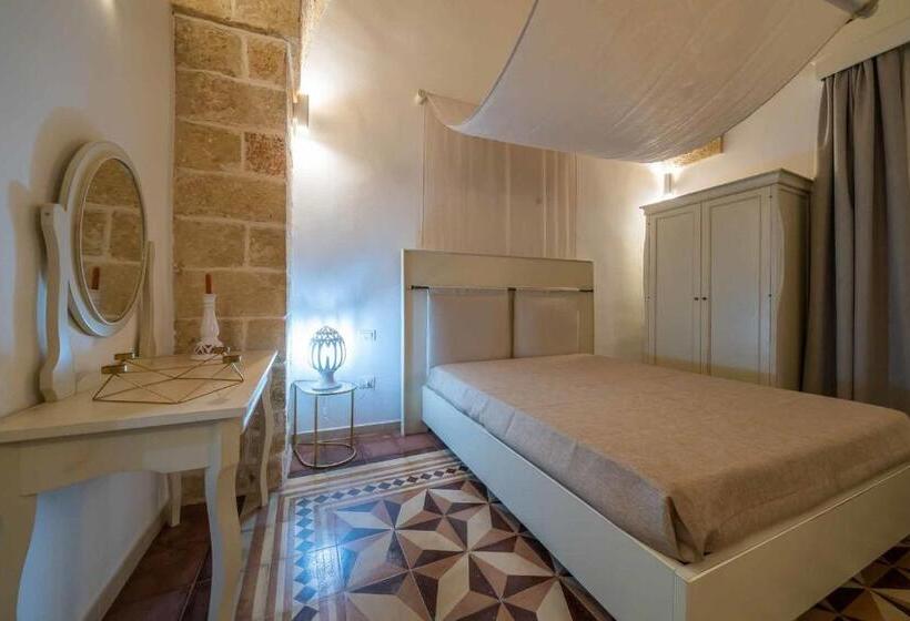 Family Suite, Corte Janca