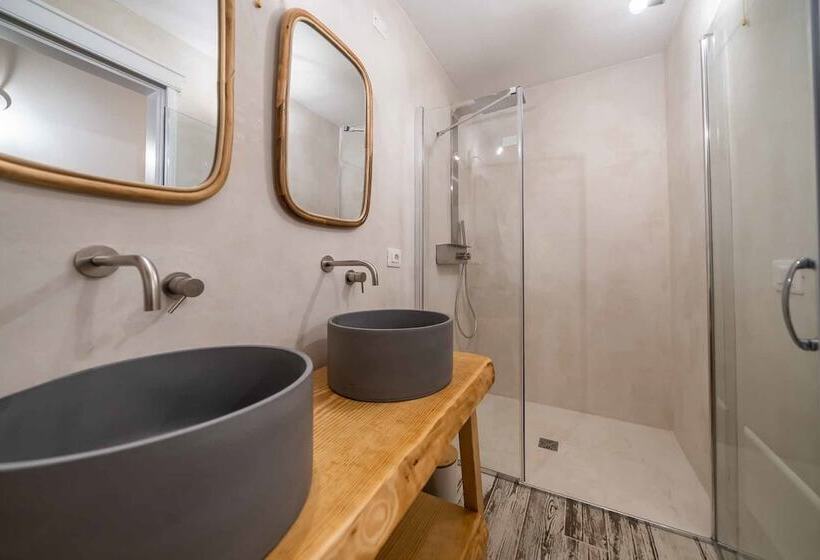 Номер Deluxe, Corte Janca