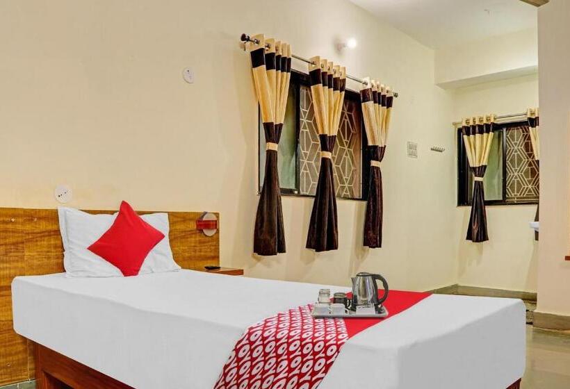 Трехместный Номер Классика, Oyo 93089 Sunrise Executive Lodge