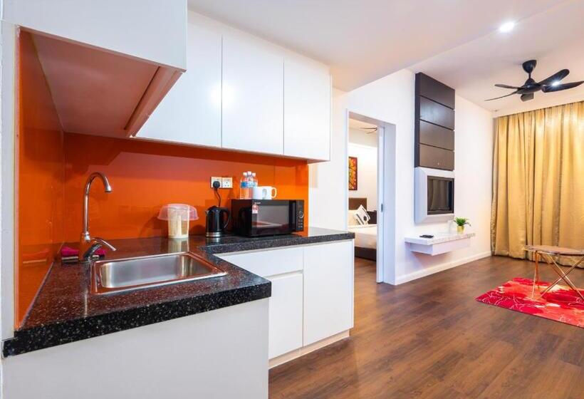 جناح ديلوكس, Greystone Centrestage Pj